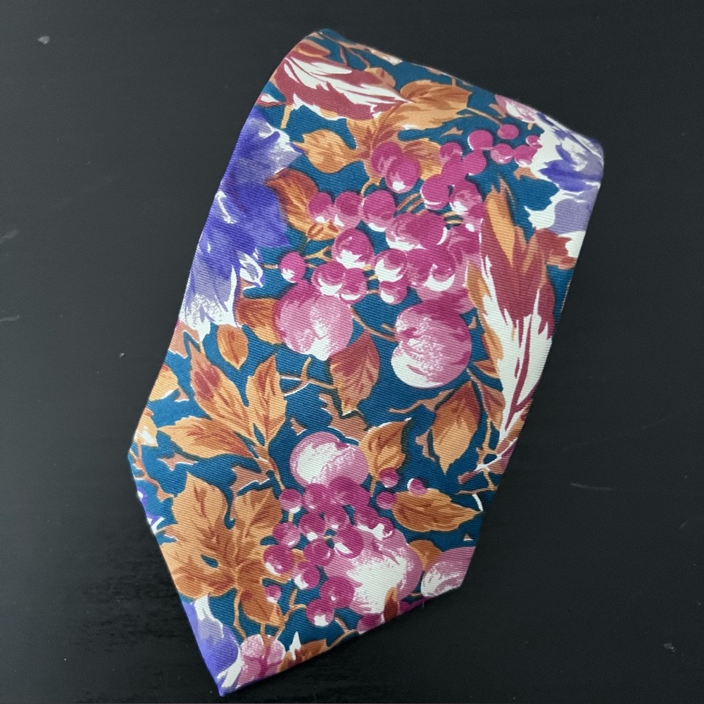 Vintage HALSTON 100% Italian Silk Floral Tie